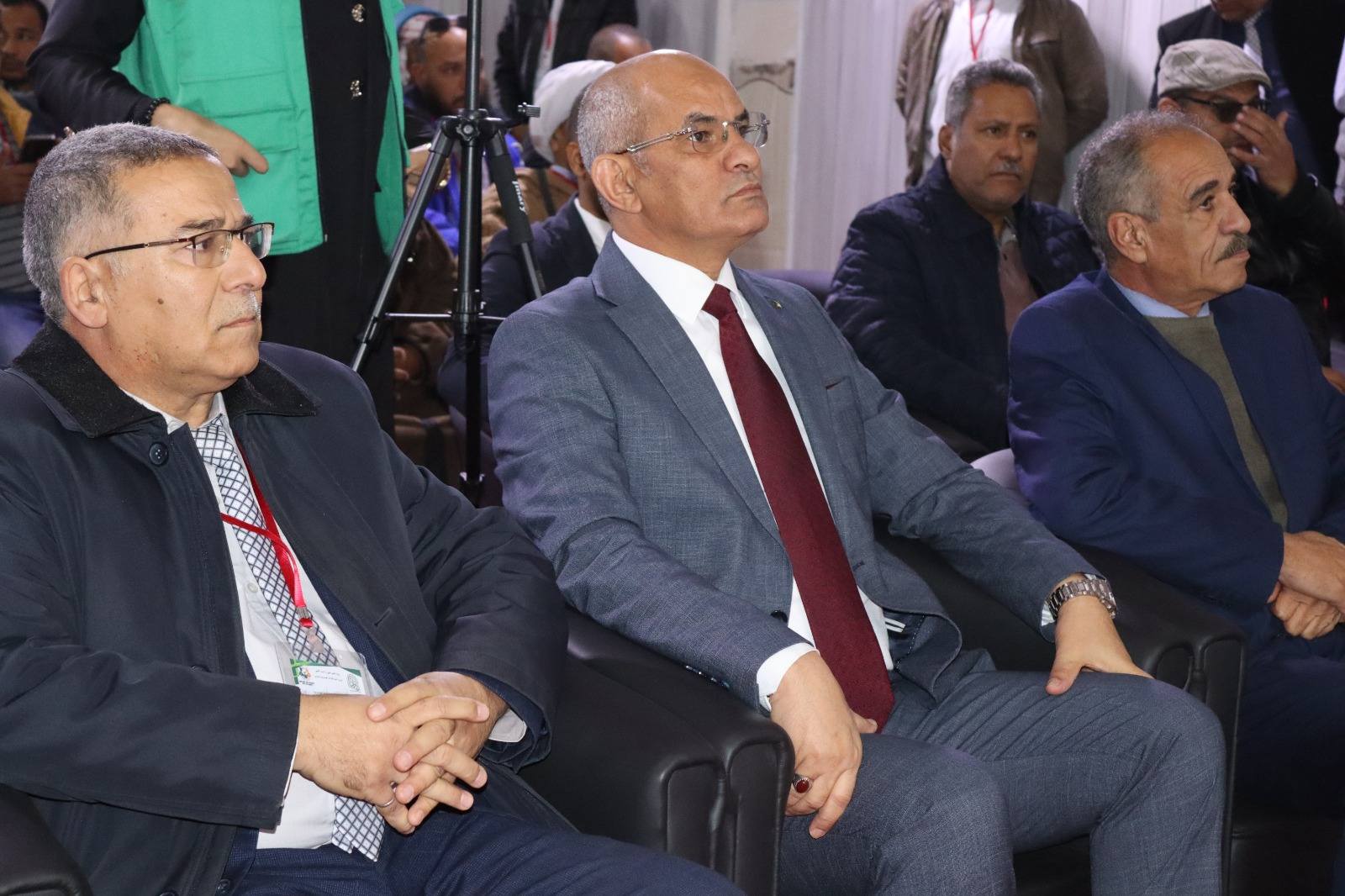 الأيام الدراسية الثانية حول الفلاحة الصحراوية لقاء الطالب بالفلاح