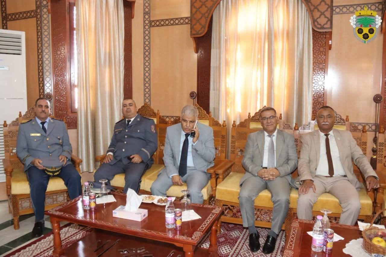 مشاركة مدير المدرسة العليا للفلاحة الصحراوية في تدشين محطة الطاقة الكهروضوئية بالفولية